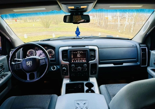 Dodge RAM cena 94000 przebieg: 162000, rok produkcji 2014 z Legnica małe 436